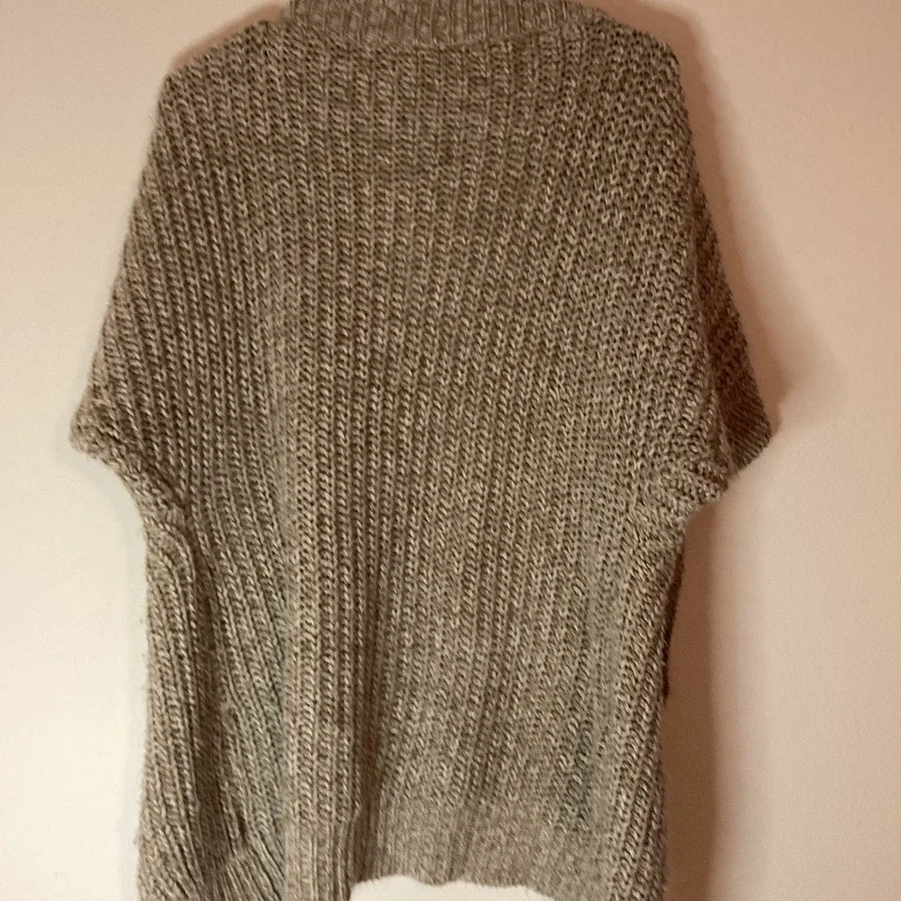 cardigan sweater soft cozy Romeo Juliet - Picture 3 of 4